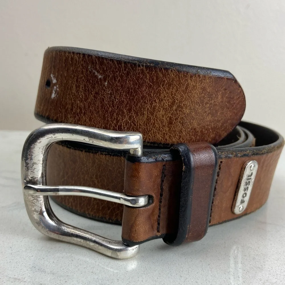 VINTAGE FOSSIL BROWN LEATHER BELT ITALIAN FULL GRAIN LEATHER